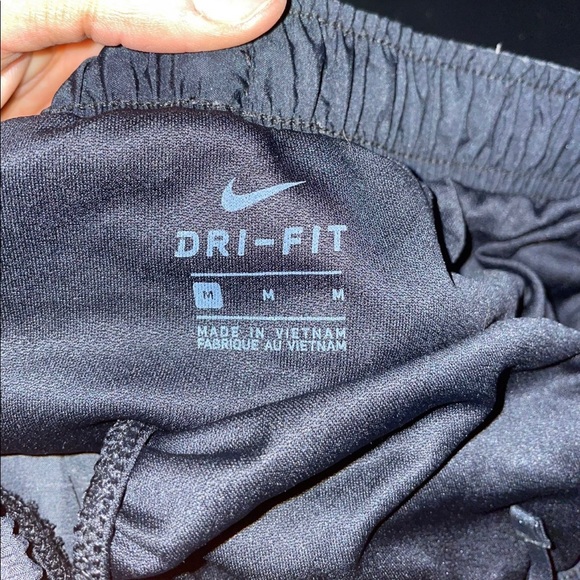 UNLV Women’s Running Shorts (M) - Picture 6 of 6